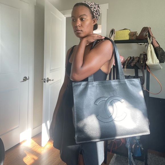 CHANEL Handbags - Chanel everyday tote